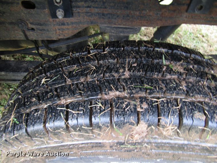 image for item DG6672 2003 Chevrolet Silverado 1500HD Crew Cab pickup truck