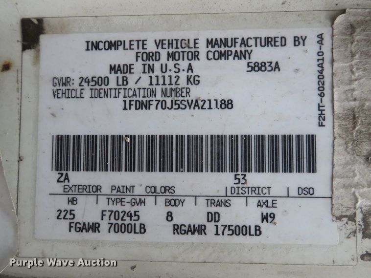 image for item DH1631 1995 Ford F700 flatbed truck