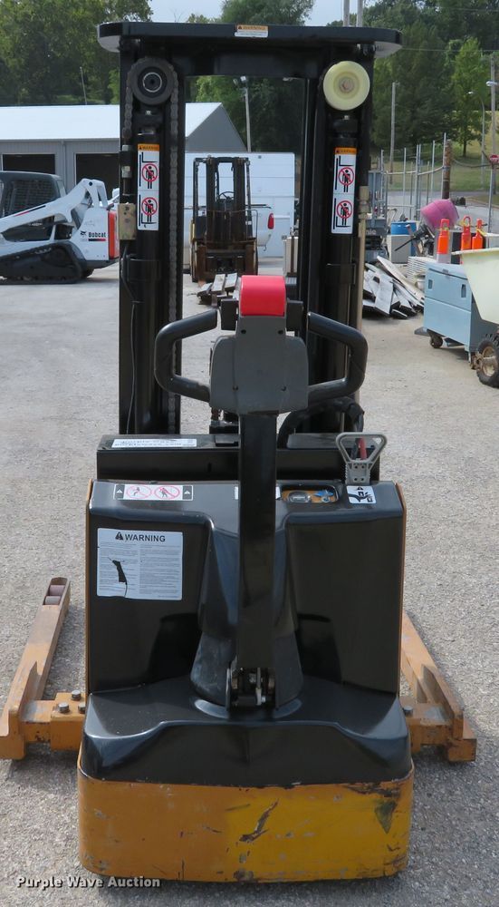image for item DH1635 Big Joe PDS-25-157-TRI forklift