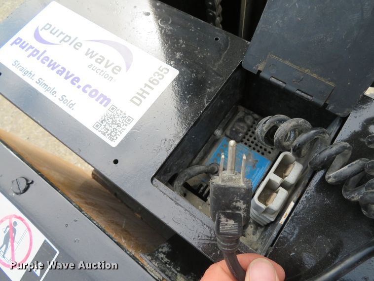 image for item DH1635 Big Joe PDS-25-157-TRI forklift