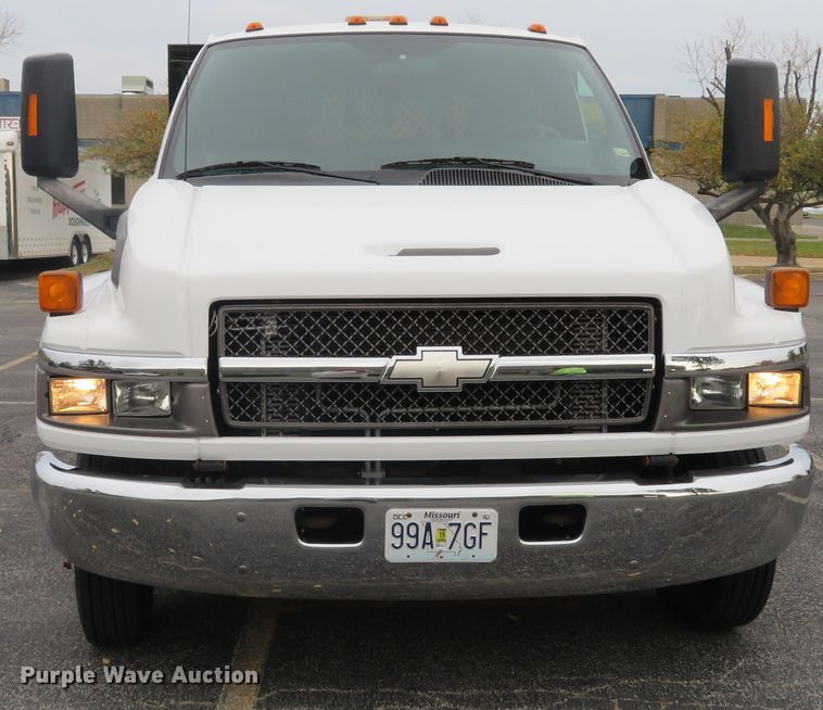 image for item DH1651 2006 Chevrolet C4500 flatbed truck