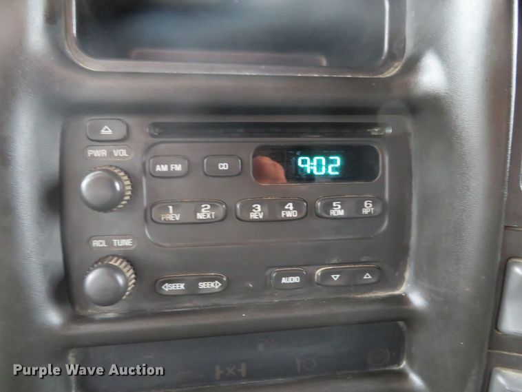 image for item DH1651 2006 Chevrolet C4500 flatbed truck