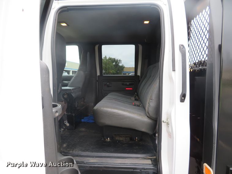 image for item DH1651 2006 Chevrolet C4500 flatbed truck