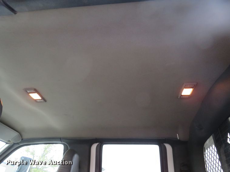 image for item DH1651 2006 Chevrolet C4500 flatbed truck