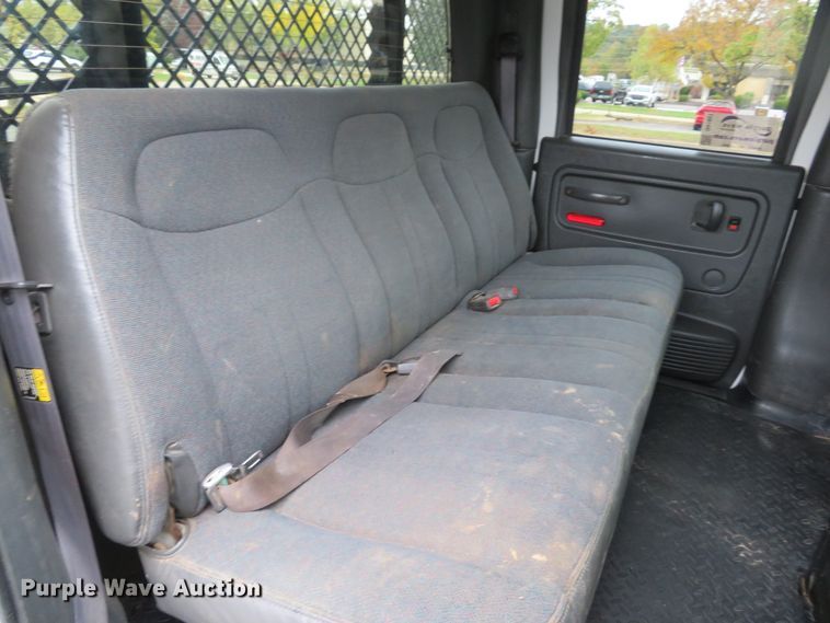 image for item DH1651 2006 Chevrolet C4500 flatbed truck