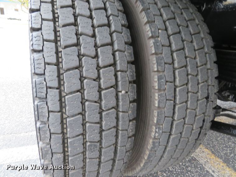 image for item DH1651 2006 Chevrolet C4500 flatbed truck