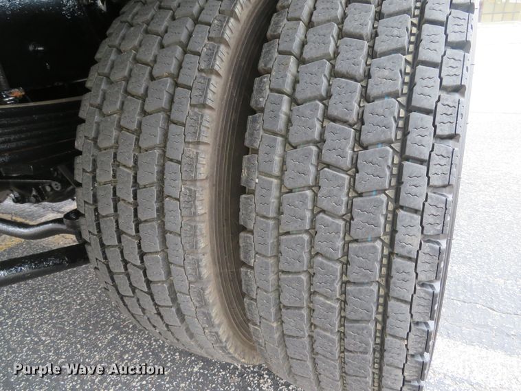 image for item DH1651 2006 Chevrolet C4500 flatbed truck