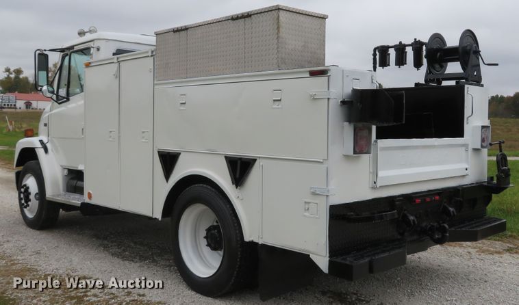 image for item DH1652 2002 Freightliner FL70 service truck