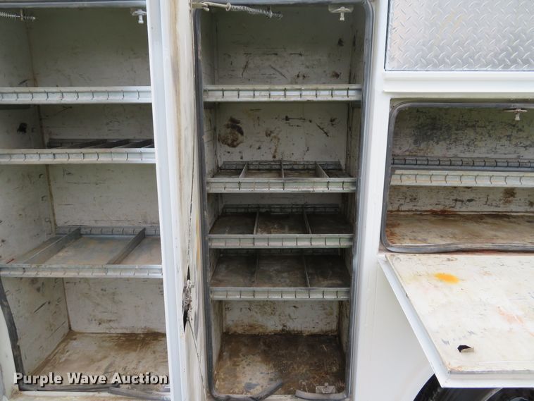 image for item DH1652 2002 Freightliner FL70 service truck