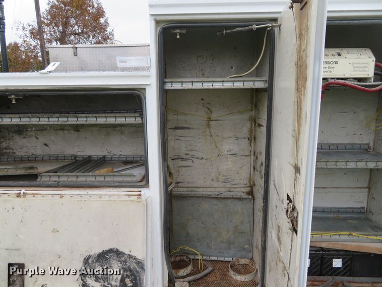 image for item DH1652 2002 Freightliner FL70 service truck