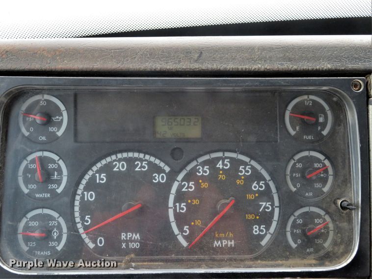 image for item DH1652 2002 Freightliner FL70 service truck