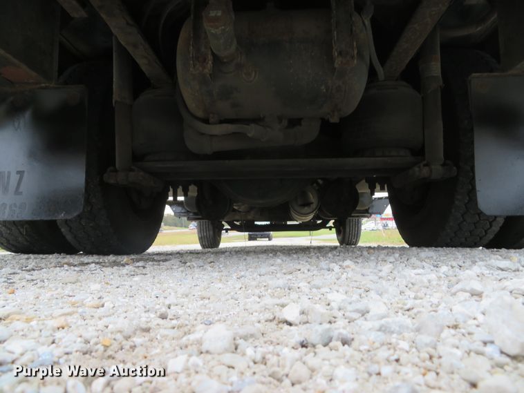 image for item DH1652 2002 Freightliner FL70 service truck