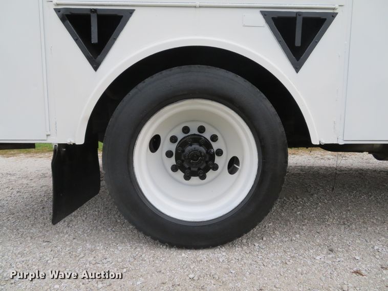 image for item DH1652 2002 Freightliner FL70 service truck