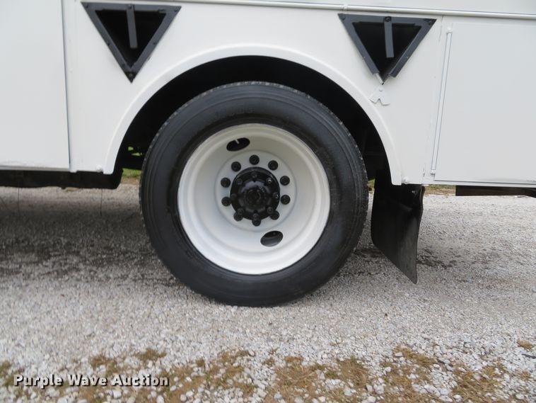 image for item DH1652 2002 Freightliner FL70 service truck