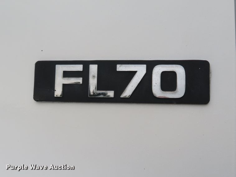 image for item DH1652 2002 Freightliner FL70 service truck