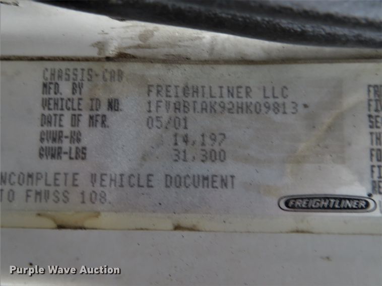 image for item DH1652 2002 Freightliner FL70 service truck