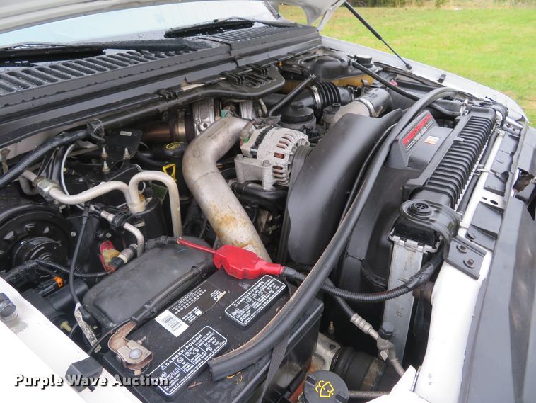 image for item DH1653 2004 Ford F250 Super Duty XL pickup truck