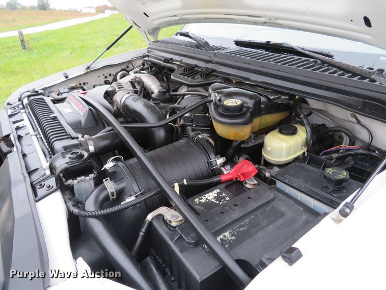 image for item DH1653 2004 Ford F250 Super Duty XL pickup truck