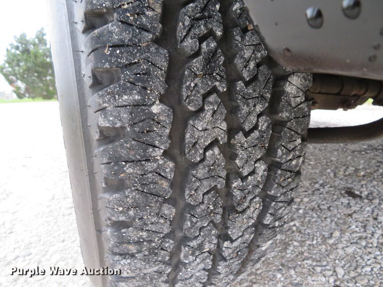 image for item DH1653 2004 Ford F250 Super Duty XL pickup truck