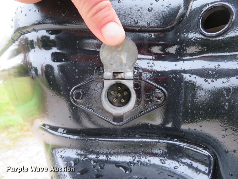 image for item DH1653 2004 Ford F250 Super Duty XL pickup truck