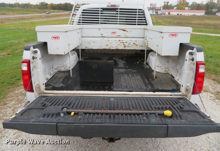 image for item DH1654 2013 Ford F250 Super Duty XL SuperCab pickup truck