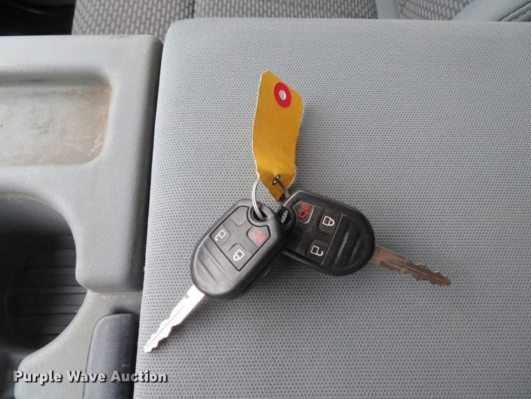 image for item DH1654 2013 Ford F250 Super Duty XL SuperCab pickup truck