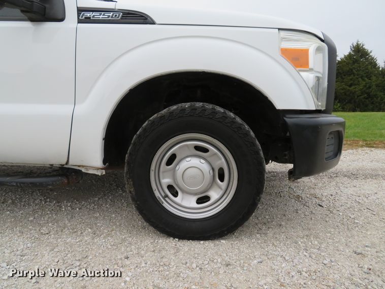 image for item DH1654 2013 Ford F250 Super Duty XL SuperCab pickup truck