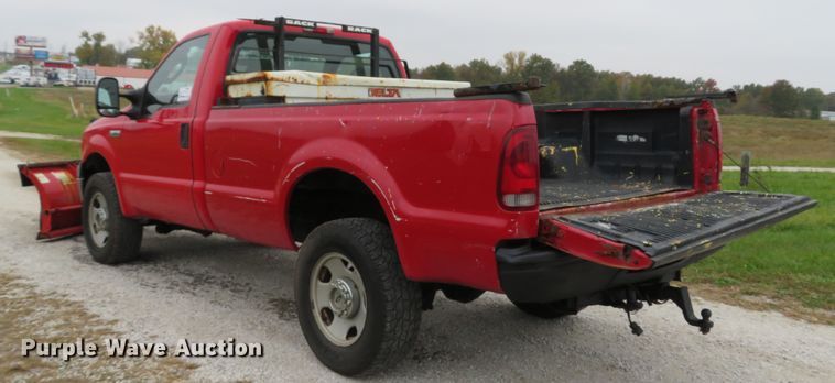 image for item DH1656 2006 Ford F350 Super Duty XL pickup truck
