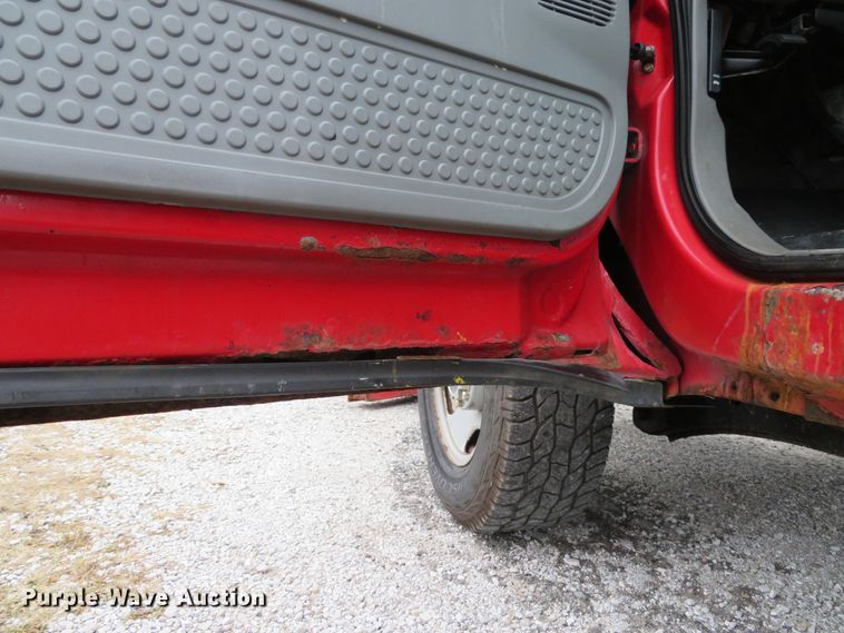 image for item DH1656 2006 Ford F350 Super Duty XL pickup truck