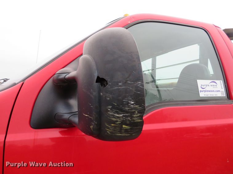 image for item DH1656 2006 Ford F350 Super Duty XL pickup truck