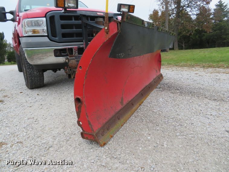 image for item DH1656 2006 Ford F350 Super Duty XL pickup truck