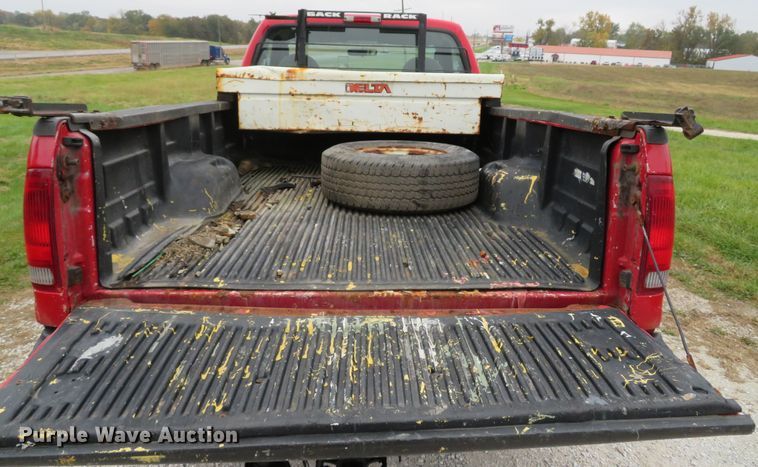 image for item DH1656 2006 Ford F350 Super Duty XL pickup truck