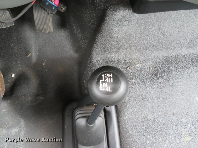 image for item DH1656 2006 Ford F350 Super Duty XL pickup truck