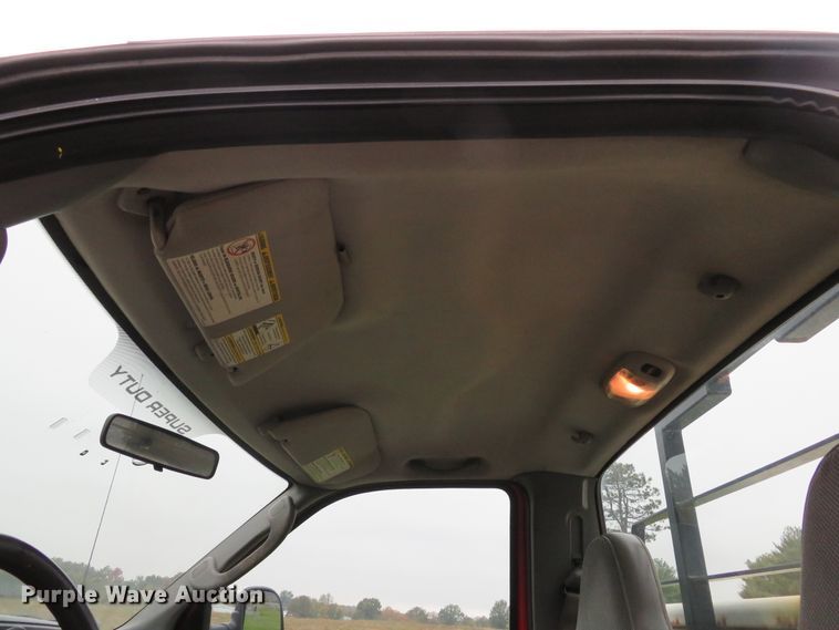 image for item DH1656 2006 Ford F350 Super Duty XL pickup truck