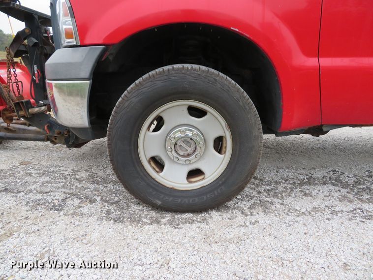 image for item DH1656 2006 Ford F350 Super Duty XL pickup truck