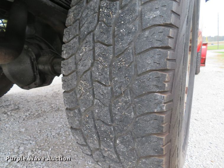 image for item DH1656 2006 Ford F350 Super Duty XL pickup truck