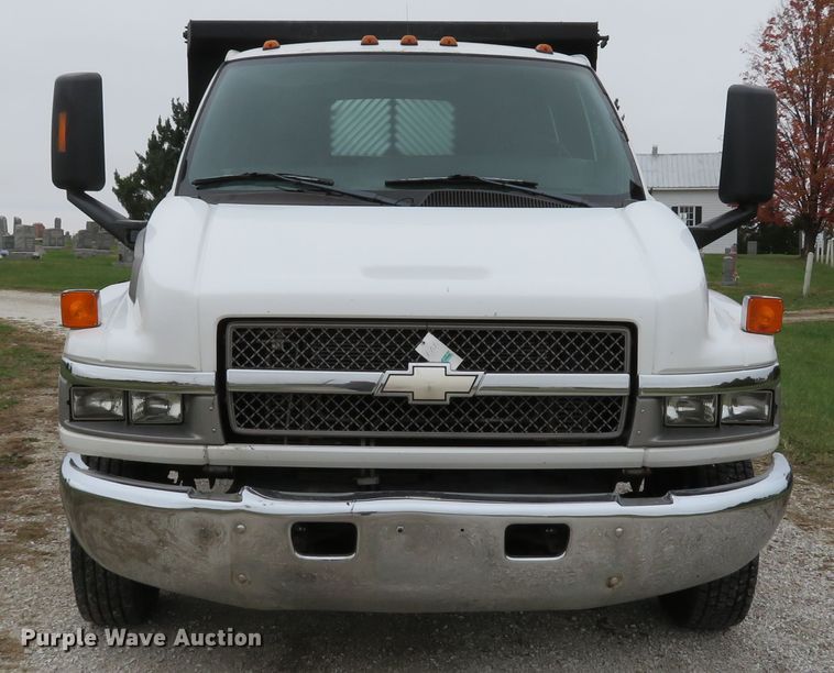 image for item DH1658 2005 Chevrolet C4500 Crew Cab dump truck