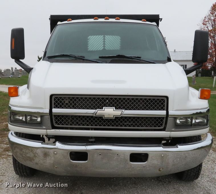 image for item DH1658 2005 Chevrolet C4500 Crew Cab dump truck