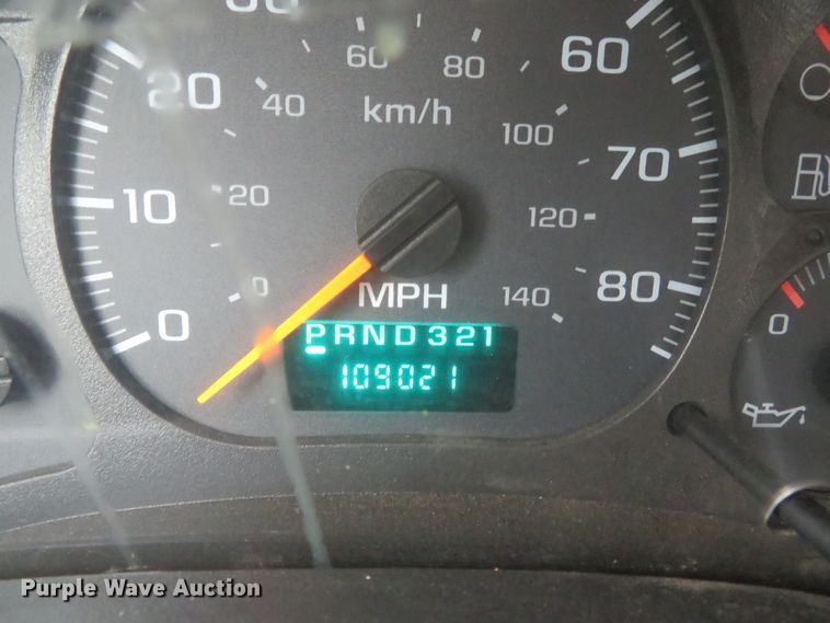 image for item DH1658 2005 Chevrolet C4500 Crew Cab dump truck