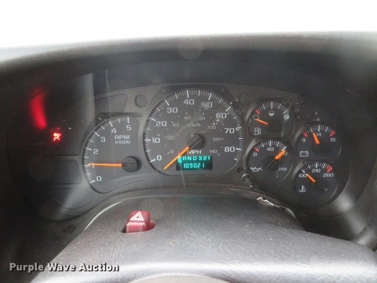 image for item DH1658 2005 Chevrolet C4500 Crew Cab dump truck