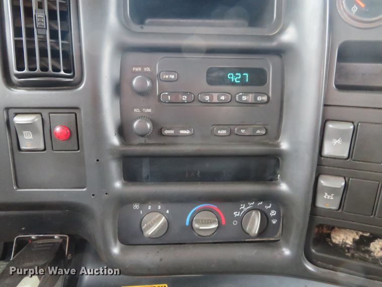 image for item DH1658 2005 Chevrolet C4500 Crew Cab dump truck