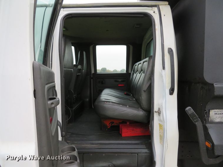 image for item DH1658 2005 Chevrolet C4500 Crew Cab dump truck
