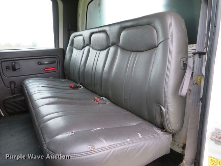 image for item DH1658 2005 Chevrolet C4500 Crew Cab dump truck