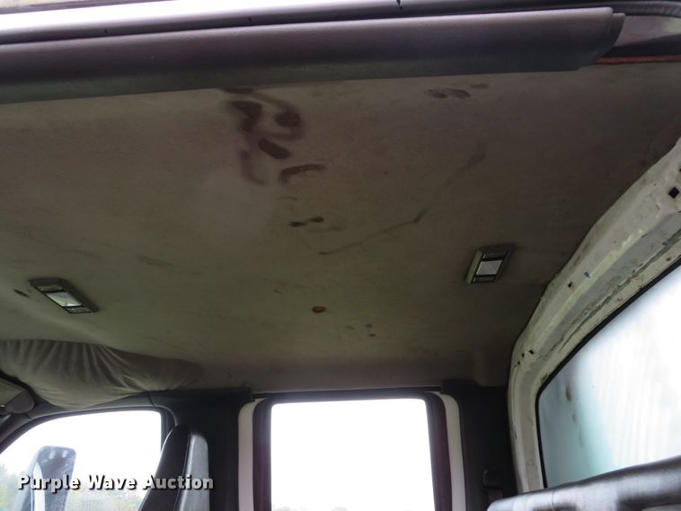 image for item DH1658 2005 Chevrolet C4500 Crew Cab dump truck