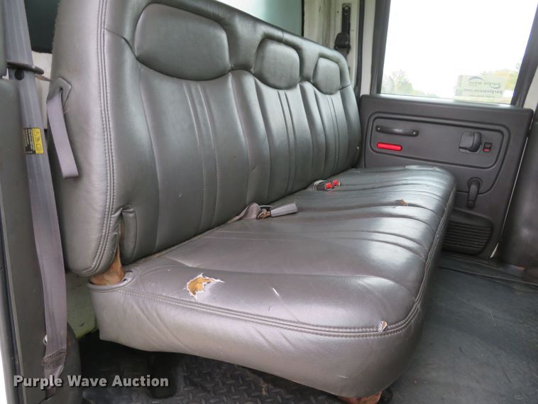 image for item DH1658 2005 Chevrolet C4500 Crew Cab dump truck