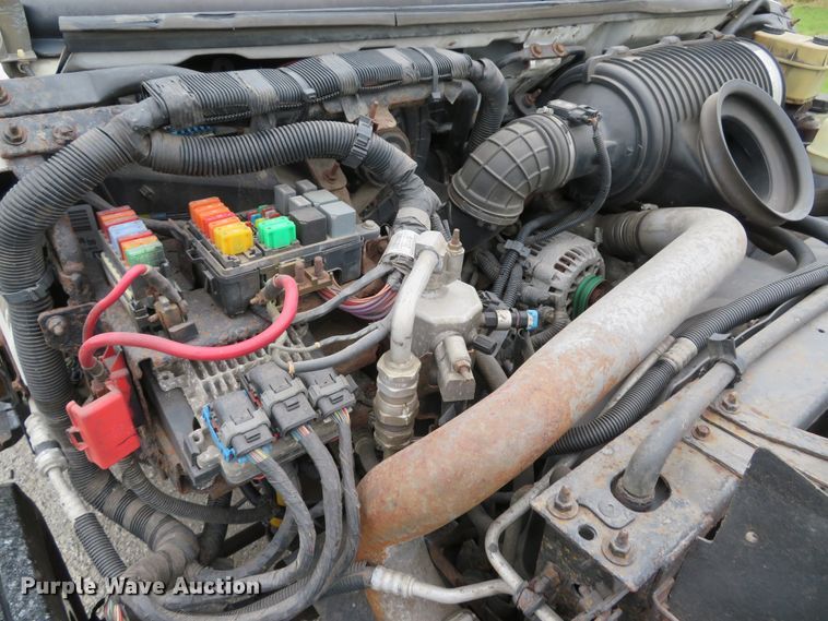 image for item DH1658 2005 Chevrolet C4500 Crew Cab dump truck