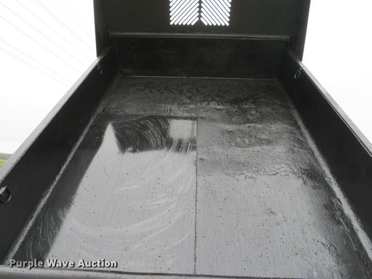 image for item DH1658 2005 Chevrolet C4500 Crew Cab dump truck