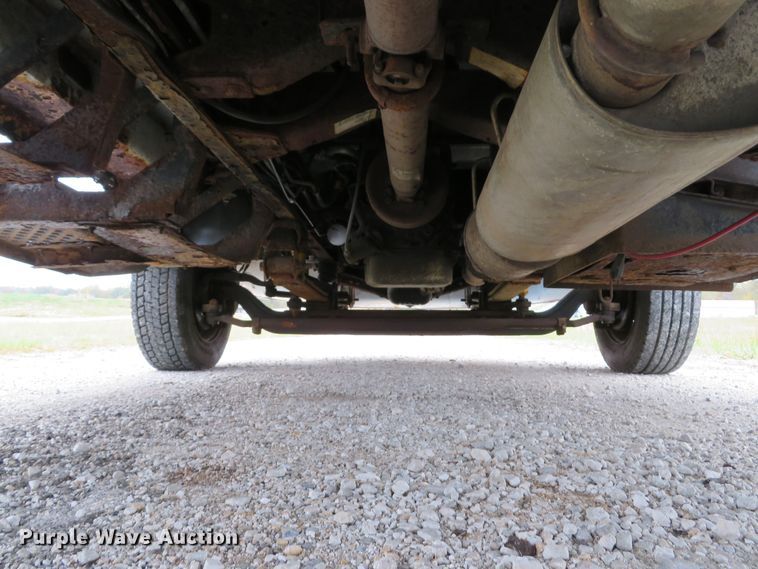 image for item DH1658 2005 Chevrolet C4500 Crew Cab dump truck