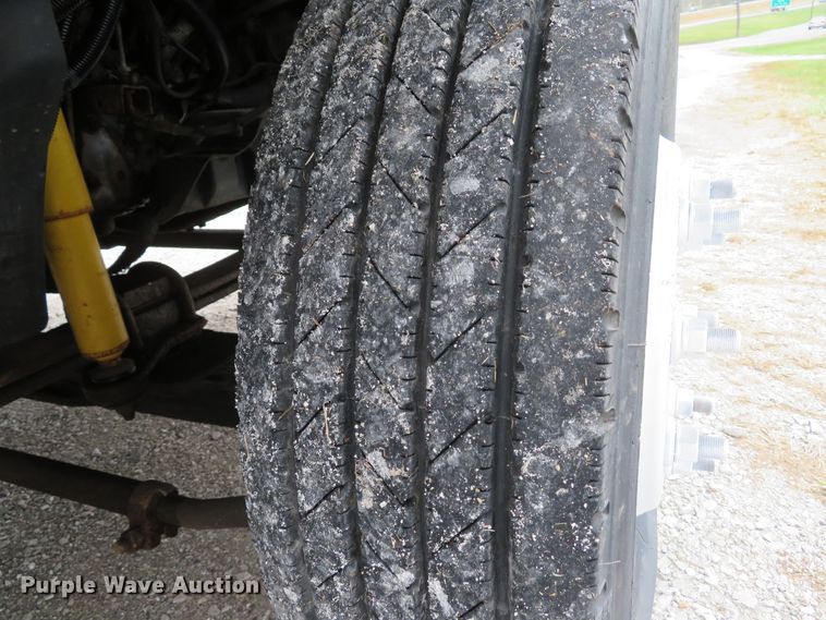 image for item DH1658 2005 Chevrolet C4500 Crew Cab dump truck