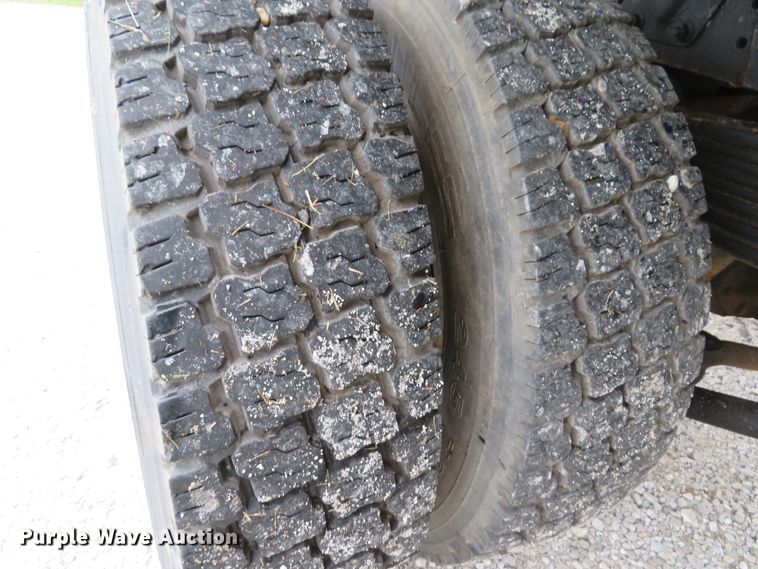 image for item DH1658 2005 Chevrolet C4500 Crew Cab dump truck